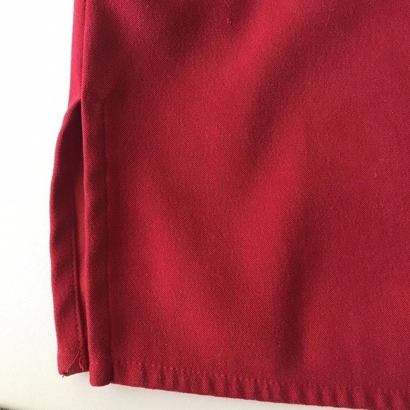 Real Clothes Saks Fifth Avenue SzL Red Button Down Long Sleeve Poly/Spandex - Picture 5 of 10